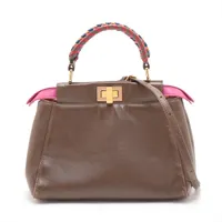 フェンディ レギュラー ピーカブー ミニハンドバッグ 大人気！【FENDI】ピーカブー ミニ レザー ハンドバッグ (FENDI
