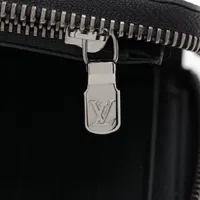 ヴィトン モノグラムエクリプス ジッピーウォレットヴェル