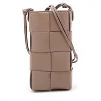 ボッテガヴェネタ マキシイントレチャート カセット レザー ショルダー