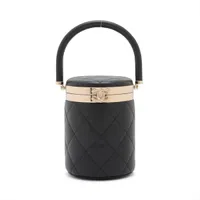 CHANEL バニティケース マトラッセ ブラック ラムスキン シャネル マトラッセ ラムスキン バニティバッグ ブラック