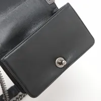 シャネル ボーイシャネル レザー×ガルーシャ チェーンショルダー