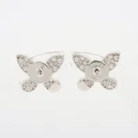 グラフ バタフライパヴェ ダイヤ ピアス 750(WG) 4.2g A3217918