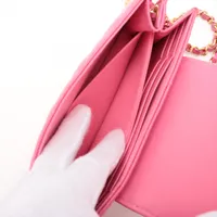 新作CHANEL ピンク ロングウォレット ラムスキン 入手困難★1点 CHANEL マトラッセ チェーンウォレット 2010年頃 ショルダー