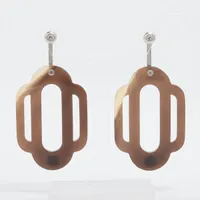 エルメス アトラージュ ピアス(両耳用) バッファローホーン