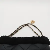 ショルダーバッグ・ポシェット × ヴィンテージ(中古) Chanel 22 Bag Large AS3262 ショルダーバッグ・ポシェット × ヴィンテージ(中古) Chanel 22
