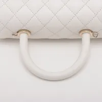 美品　CHANEL ココハンドル29 チェーンバッグ ホワイト　キャビアスキン 美品 CHANEL ココハンドル29 チェーンバッグ ホワイト キャビア