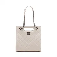 CHANEL - シャネル　マドモアゼルプリヴェ　トートバッグ 非売品 CHANEL マドモアゼルプリヴェ トートバッグ - メルカリ