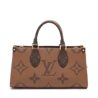 ルイヴィトン オンザゴーMM モノグラムジャイアント ルイ・ヴィトン(LOUIS VUITTON)モノグラム ジャイアント