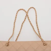 シャネル マトラッセ ラムスキン チェーントートバッグ ベージュ