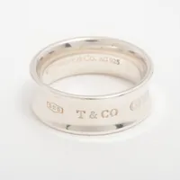 【極美品】8.5号 ティファニー 1837 ナロー リング シルバー 925 ティファニー 1837™ リング シルバー（ナロー） | Tiffany & Co.