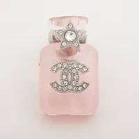 【CHANEL】 ストローハットモチーフ C25C ブローチ ストロー ハット CHANEL(シャネル) - 海外通販のBUYMA