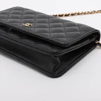 シャネル マトラッセ キャビアスキン チェーンウォレット