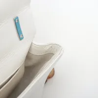 バーバリー TB ローラ レザー チェーンショルダーバッグ