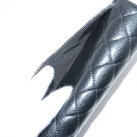 シャネル マトラッセ キャビアスキン チェーンショルダーバッグ アイ