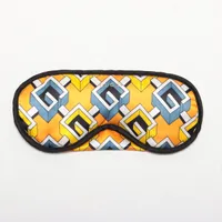 GUCCI  グッチ　アイマスク　新品 楽天市場】GUCCI グッチ ジオメトリックG プリント トラベル