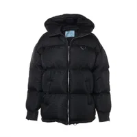 PRADA ダウンジャケット ブラック ブラック クロップド Re-Nylon ダウンジャケット | PRADA