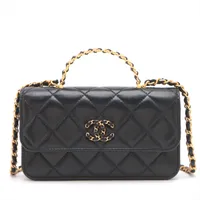 国内発送シャネル 19 Chanel 19 ハンドバッグ、シャイニー ラムスキン、ブラック