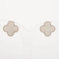 ヴァンクリーフ&アーペル ヴィンテージアルハンブラ シェル ピアス 750