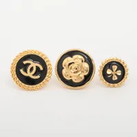 新品同様【激レア】CHANEL シェル カメリア ブローチ 貝 ココマーク 白 シャネル カメリア ブローチ/コサージュ ALLU online store