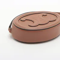 セリーヌ オーバルパース キュイル トリオンフ レザー