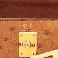 HERMES オーストリッチ クラッチバッグ チェスナッツ エルメス エルメス チェスナッツ/オーストリッチとチェスナッツ色コンビを