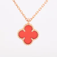 ヴァンクリーフ&アーペル スウィートアルハンブラ カーネリアン