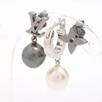 【新品同様】ヴィトン モノグラム パール ピアス フープ M01297 LV 新品同様】ヴィトン モノグラム パール ピアス フープ M01297 LV