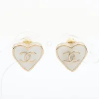 【ゴージャスな耳元のアクセント♪2色】CHANEL ピアス org.jpg
