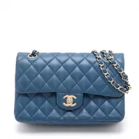 淡いブルーが可愛い♡CHANEL チェーンバッグ 待望の新作!春カラーが可愛い♪】CHANEL チェーンクラッチ
