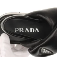プラダ トライアングルロゴ レザー サンダル 34.5 レディース
