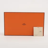 ❤未使用品❤バディチャーム ライトオレンジ&ホワイト エルメス 箱付 U刻印 めちゃ可愛だったエルメス新色チャーム、偽物は勘弁して下さい