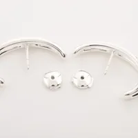 【HERMES】耳元に宿るアート｜シェーヌダンクル パンクピアス ◇上品な耳元に♪◇HERMES シェーヌダンクル パンク ピアス