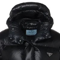 PRADA プラダ　ダウンジャケット　トライアングル プラダ トライアングルロゴ トライアングル ポリエステル ダウン