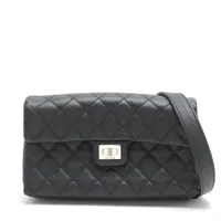 オールドシャネルCHANEL ボディーバック CHANEL（ボディーバッグ）のフリマアイテム一覧