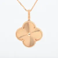 ヴァンクリーフ&アーペル マジックアルハンブラ ギョーシェ ネックレス