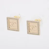 CHANEL ゴールド パール ピアス(両耳用) CHANEL シャネル ピアス フープ CCマーク メタル＆ラムスキン