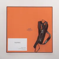 エルメス シルク ガルド ローブ ポップ スカーフ HERMES エルメス スカーフ カレ90 ガルド・ローブ・ポップ Garde