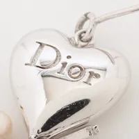 DIOR ディオール　ピアス 両耳　ハート　パール DIOR ディオール ピアス 両耳 ハート パール ディオール ピアス