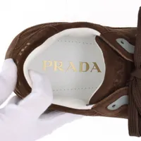 【PRADA】4D3224 ロゴ スエードスニーカー 直営店買付】PRADA プラダ レーン スエード スニーカー ロゴ