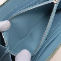 ロエベ アナグラム レザー ラウンドジップウォレット ピンク