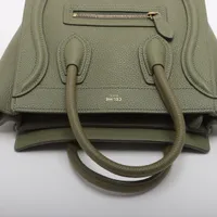≪洗練された個性≫【Celine】ナノラゲージ グリーン CELINE ラゲージナノショッパー ライトグリーン レザー【430