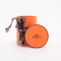 エルメス シルクスカーフ D'Ombrelle aux Duels Hermès Pre-Owned 2000s De l'Ombrelle Aux Duels Vieux