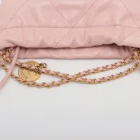 ピンク カーフスキン ゴールド メタルチェーン ショルダーバッグ シャネル シャネル22 ミニ シャイニーカーフスキン チェーン