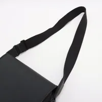 グッチ GGラバーエフェクト レザー ショルダーバッグ ブラック 775097