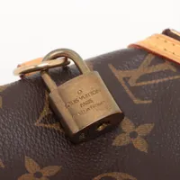 M*n様 ルイヴィトン モノグラム ロックイット モノグラム ロックイットPM 詳細情報とお値段【ルイ・ヴィトン