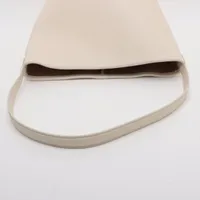 ザロウ パークトート ミディアム アイボリー ショルダーバッグ レザー