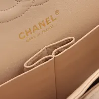 シャネル マトラッセ25 キャビアスキン ダブルフラップ ダブルチェーン