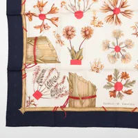 エルメス　スカーフ90 「ガヴァルニー圏谷の押し花」柄　新品未使用 エルメス カレ90 Herbier de Gavarnie ガヴァルニー圏谷の押し花