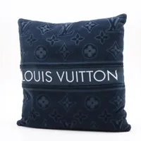 ヴィトン ロゴ ビジュー サック イヤホン ホルダー LV リンク