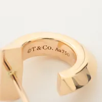 ティファニー　t フープピアス ティファニー T ワイヤー フープ ピアス18K イエローゴールド